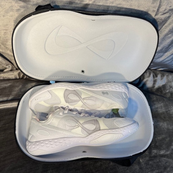 Nfinity Alpha Cheer shoes sz 6.5 - Picture 2 of 3